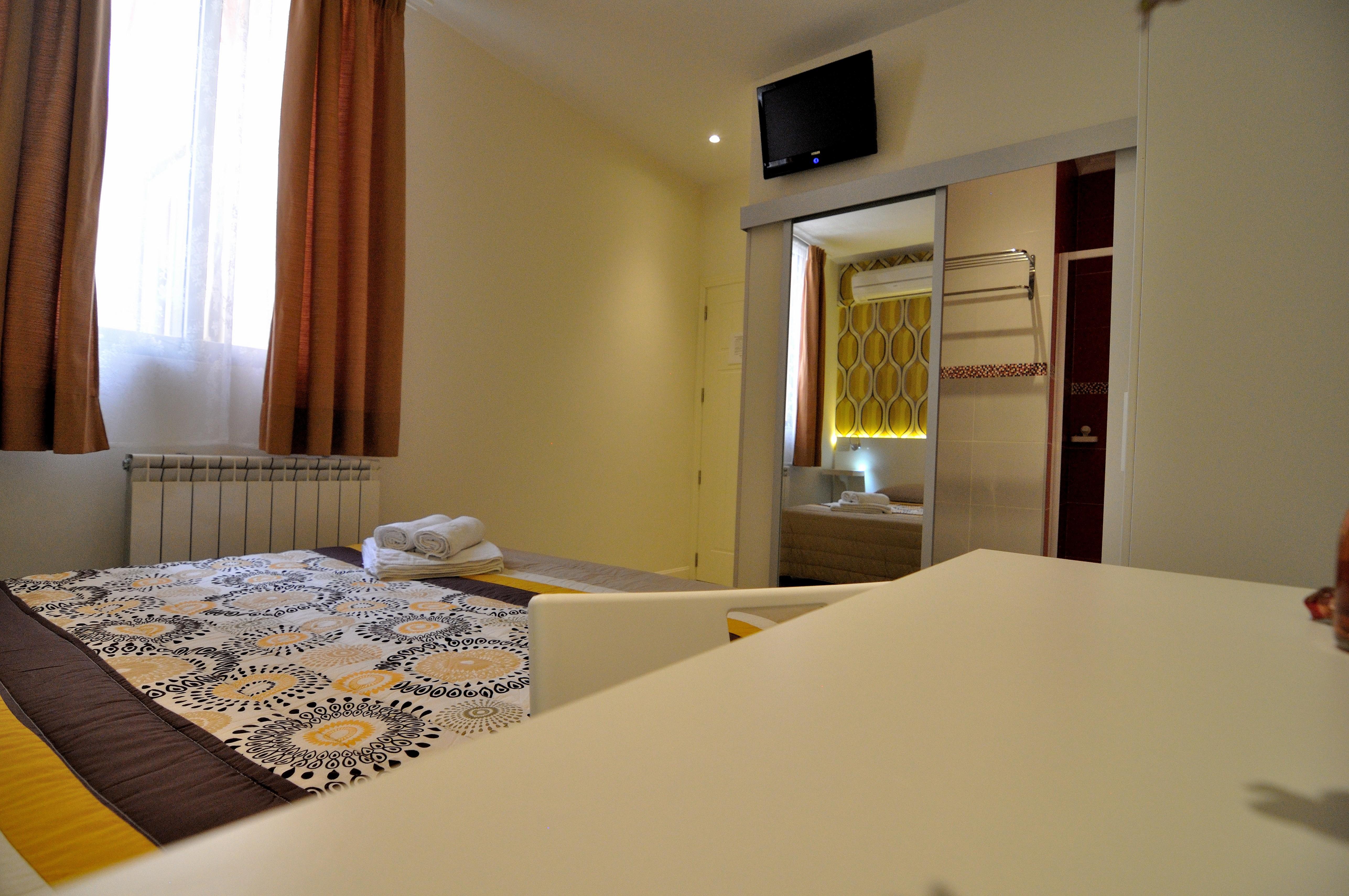 Far Home Plaza Mayor Madrid Eksteriør bilde