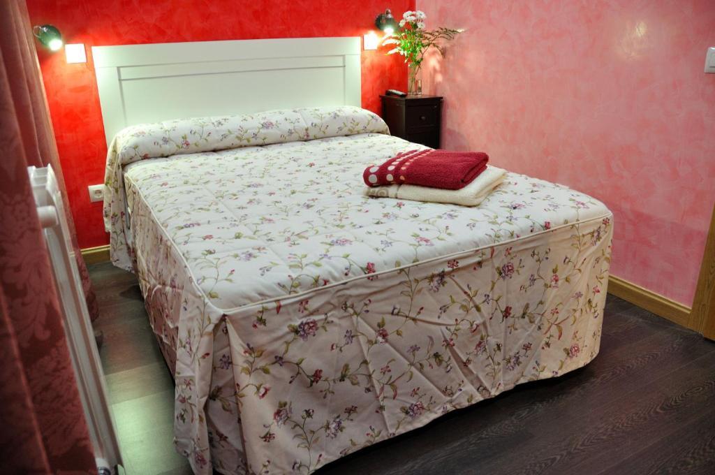 Far Home Plaza Mayor Madrid Eksteriør bilde