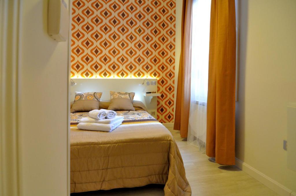 Far Home Plaza Mayor Madrid Rom bilde