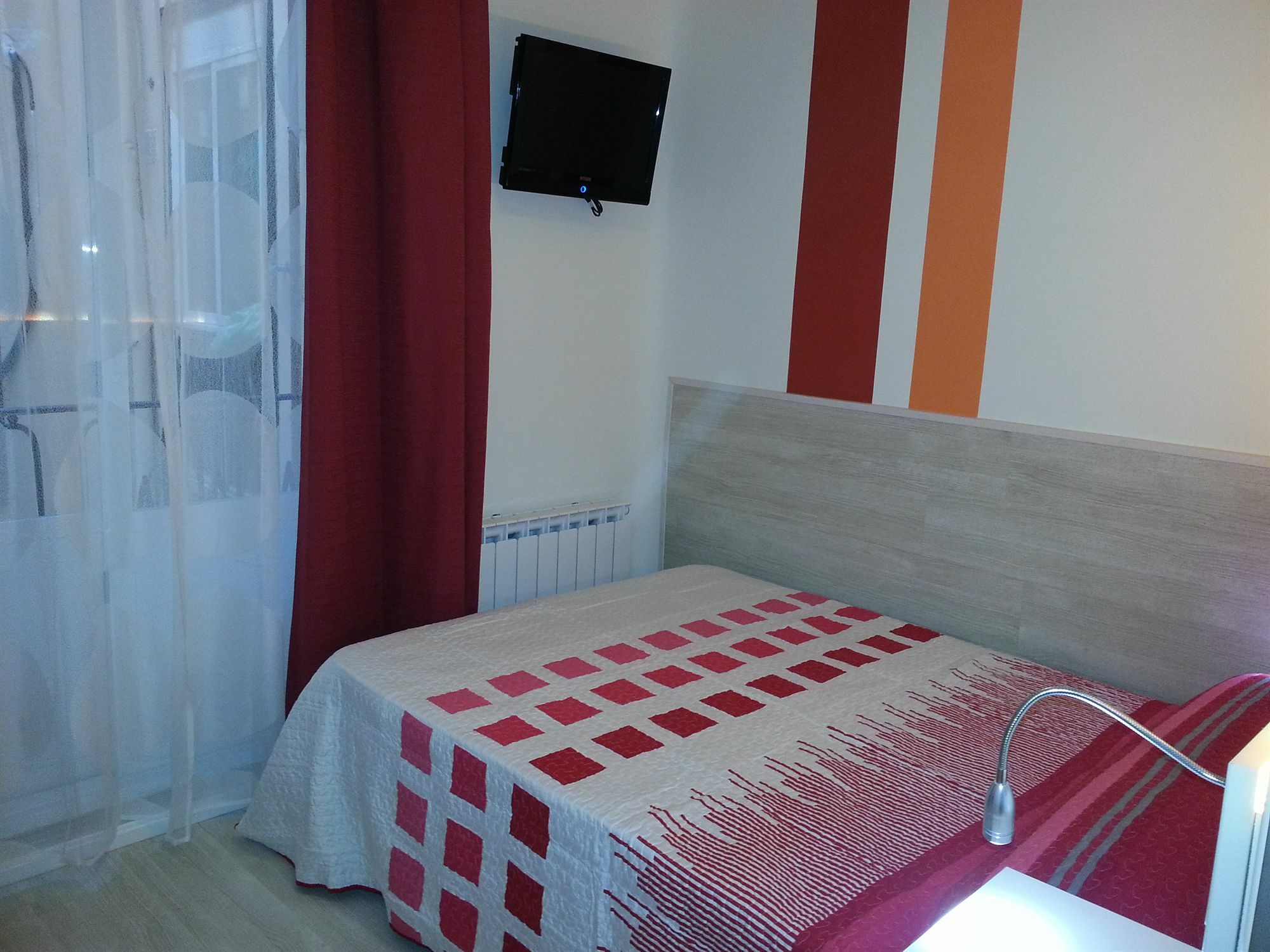 Far Home Plaza Mayor Madrid Eksteriør bilde