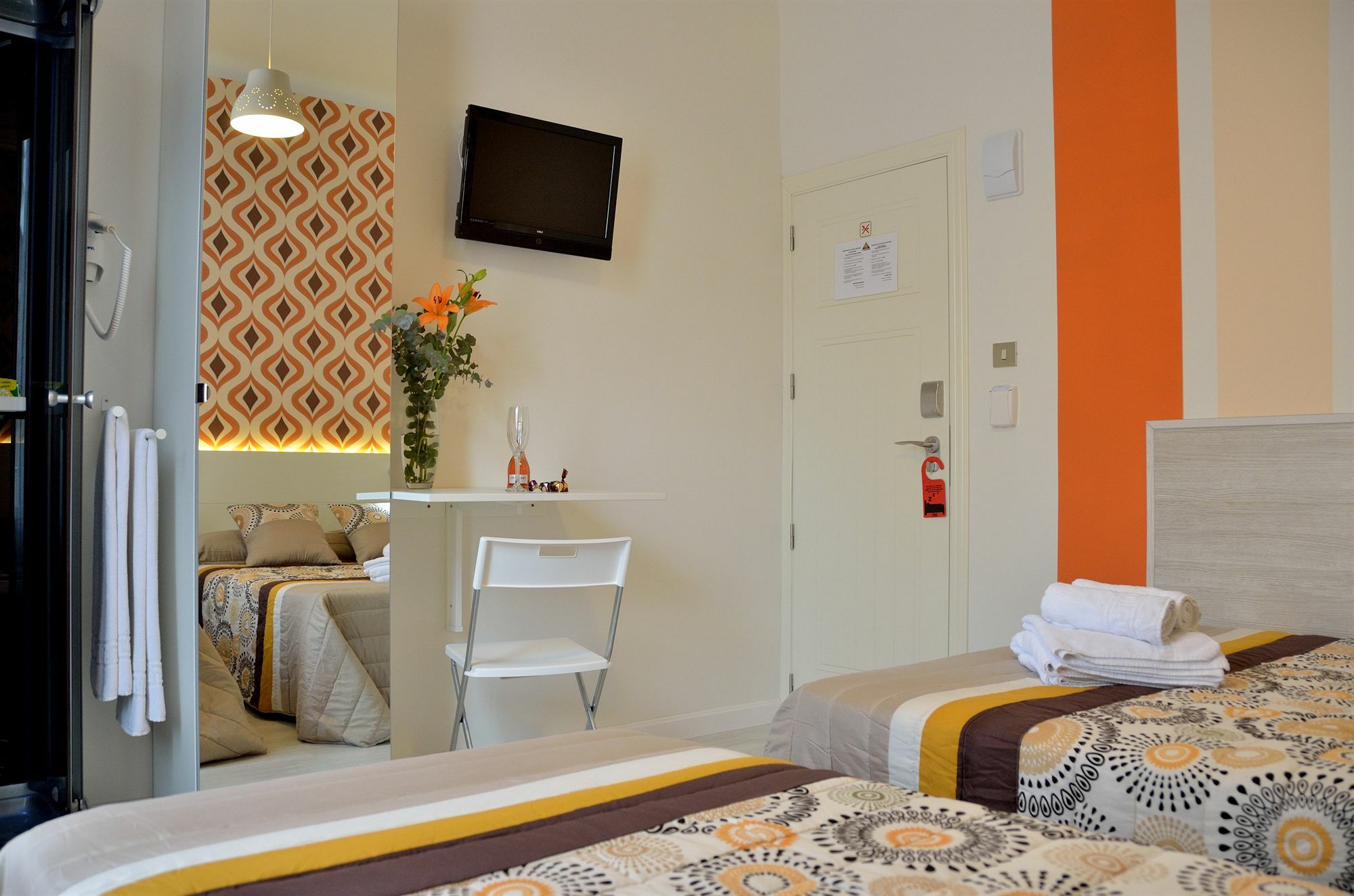 Far Home Plaza Mayor Madrid Eksteriør bilde